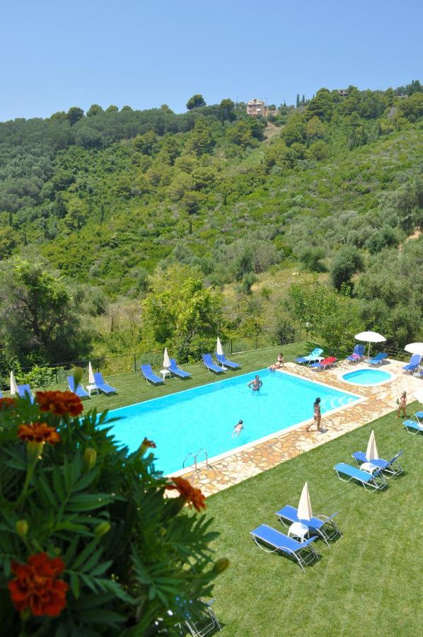 With Swimming Pool And Panorama Sea View - Apartmán