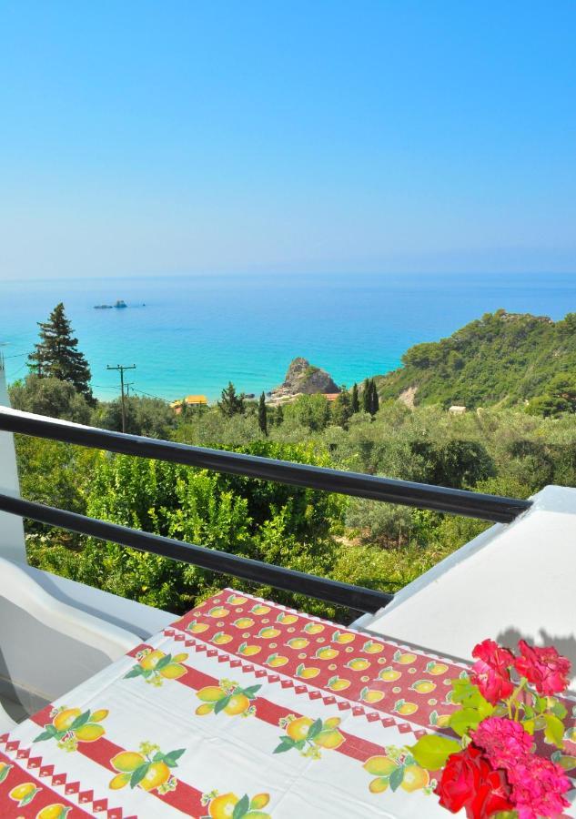 With Swimming Pool And Panorama Sea View - Apartment Pelekas