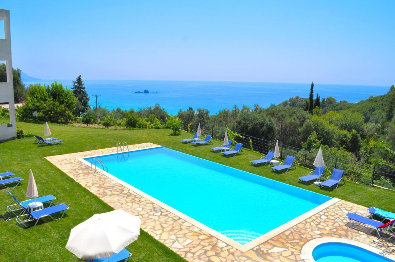 With Swimming Pool And Panorama Sea View - Apartment Pelekas